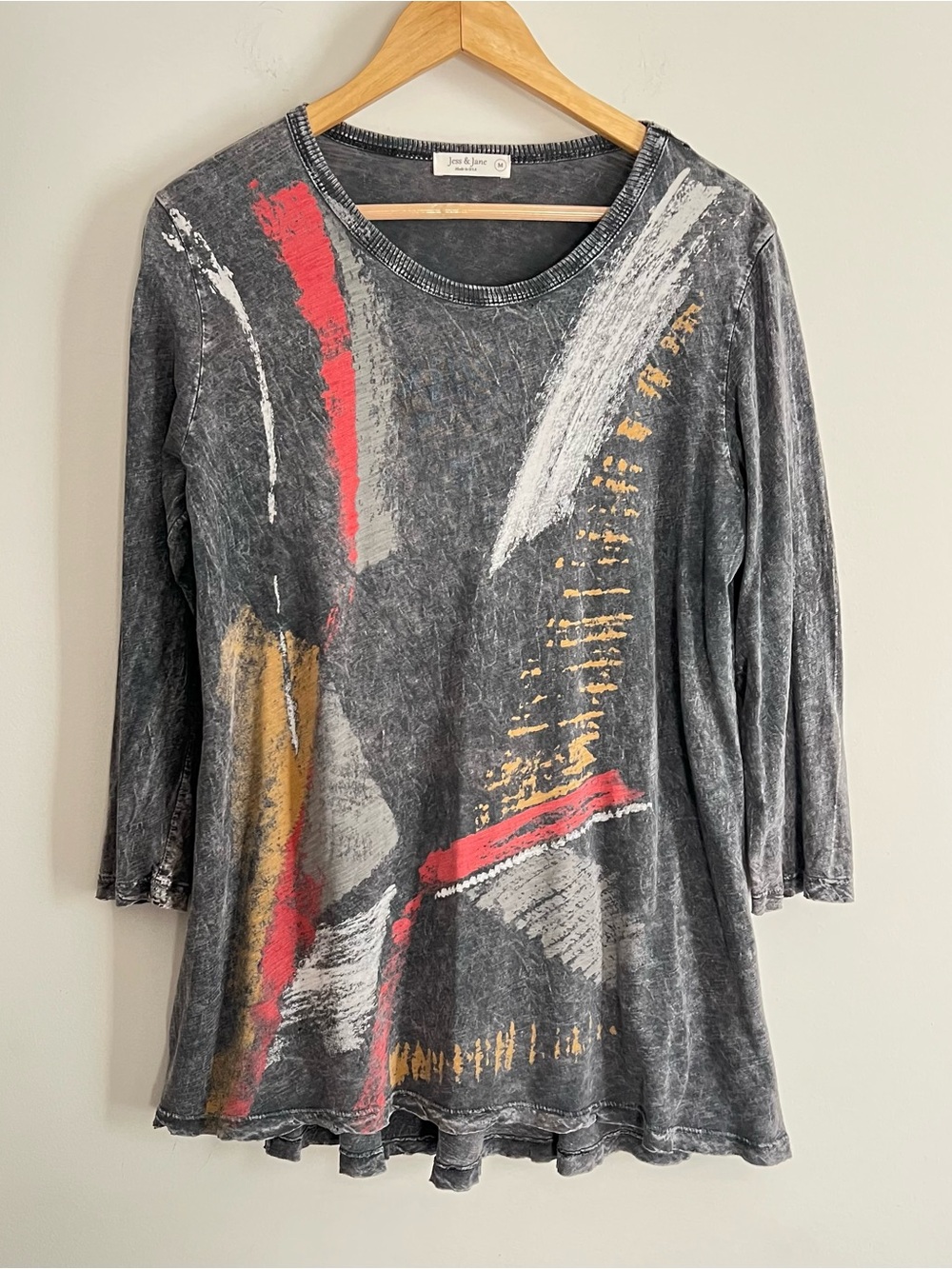 Jess & Jane Charcoal Mineral Wash Abstract Art Tunic Top Size Medium USA